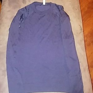 Lululemon Long Sleeve workout Shirt